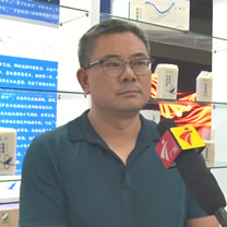 Yuan Feilong, Deputy Director of Agriculture and Rural Affairs Bureau of Yongxiu County